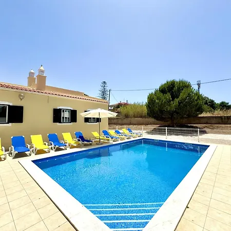 Amazing With Private Pool By Homing Quarteira