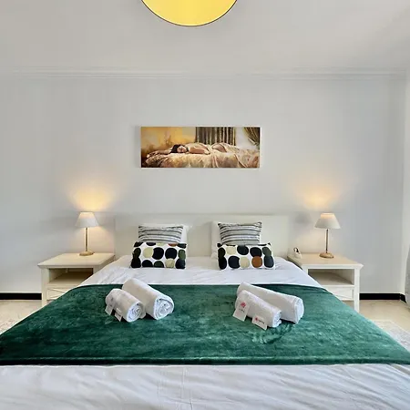 Amazing With Private Pool By Homing Villa Quarteira