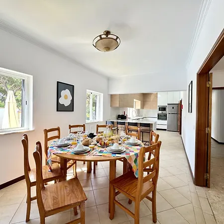 Amazing With Private Pool By Homing *