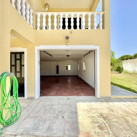 Amazing With Private Pool By Homing Quarteira