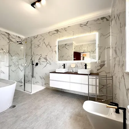 Amazing With Private Pool By Homing Quarteira
